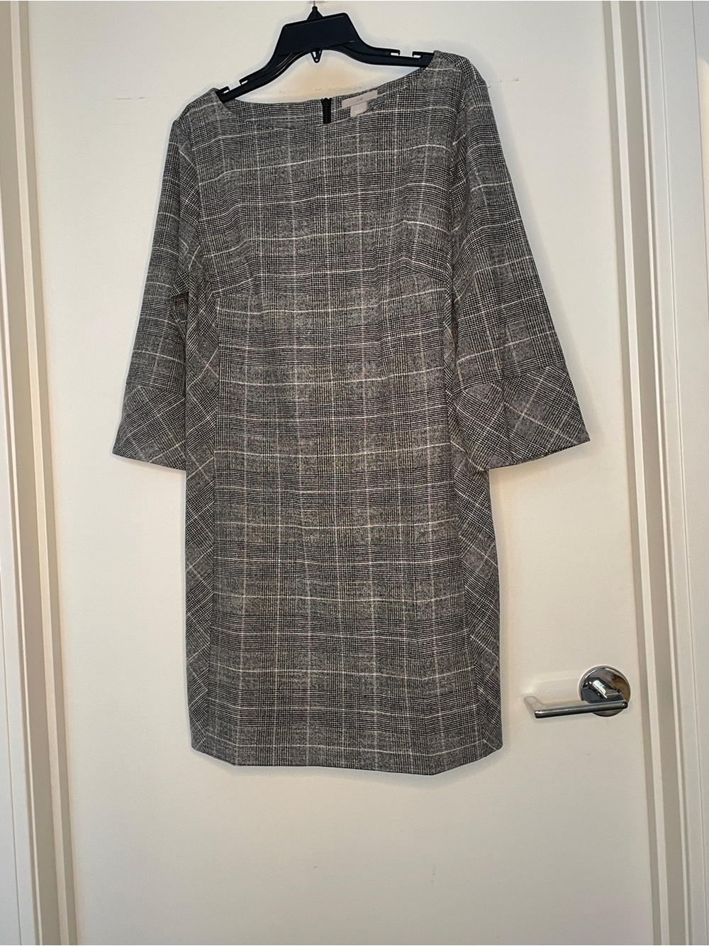 H&M Gray Plaid Midi Dress with Three-Quarter Sleeves